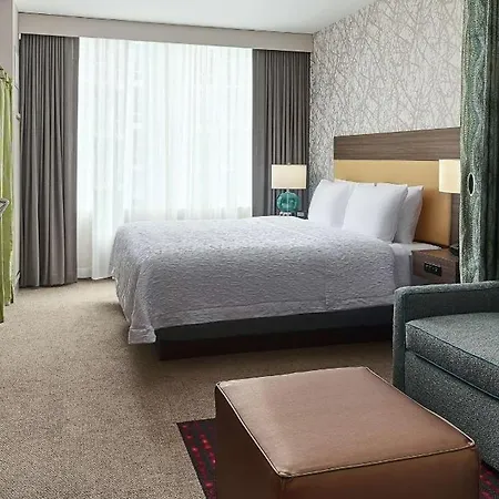Home2 Suites By Hilton Chicago Mccormick Place