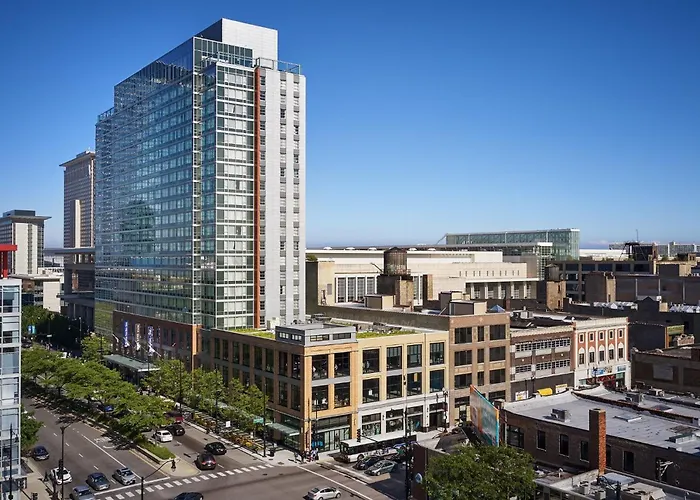 Home2 By Hilton Mccormick Place Hotel 3*
