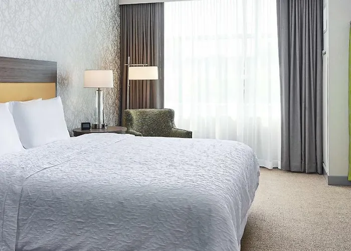 Home2 By Hilton Mccormick Place Hotel Chicago