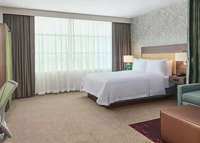 Hotel Home2 By Hilton Mccormick Place