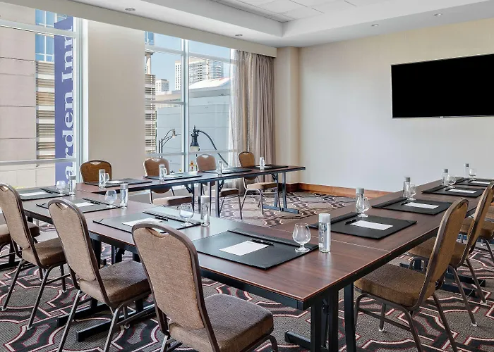 Hotel Home2 By Hilton Mccormick Place