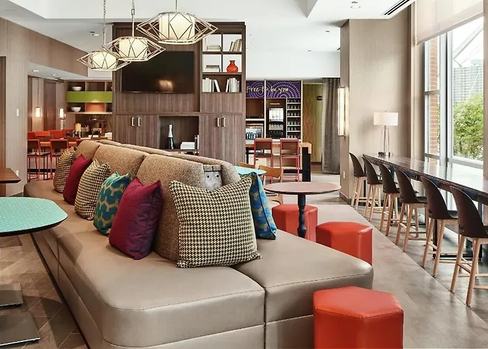 Home2 By Hilton Mccormick Place 3*