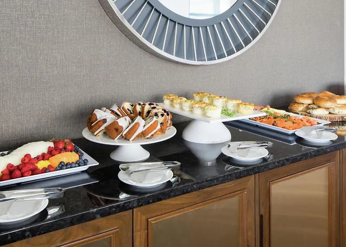 Home2 By Hilton Mccormick Place 3*