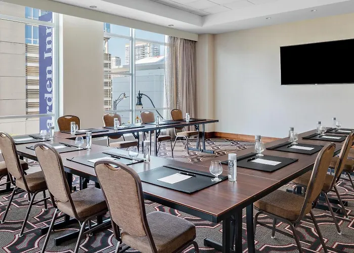 Home2 By Hilton Mccormick Place