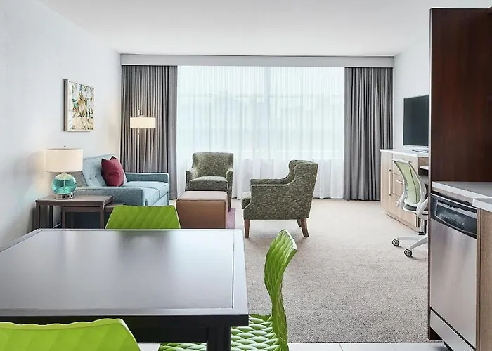 Home2 By Hilton Mccormick Place Hotel 3*