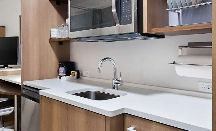 Hotel Home2 By Hilton Mccormick Place 3*